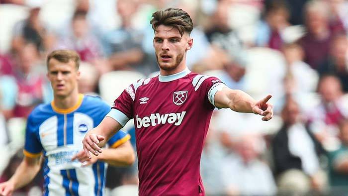 这位20岁的天才中卫预计今日在科隆完成体检。若一切顺利，他 来源：天空体育德国记者 Plettenberg