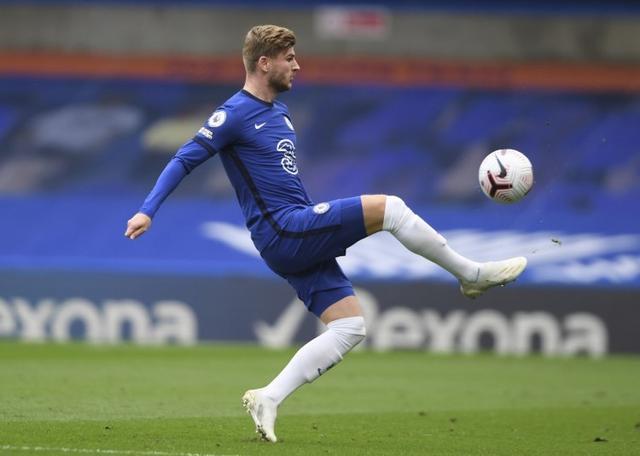 范德芬：教练赛季初希望我能进五个球；我和罗梅罗是兄弟